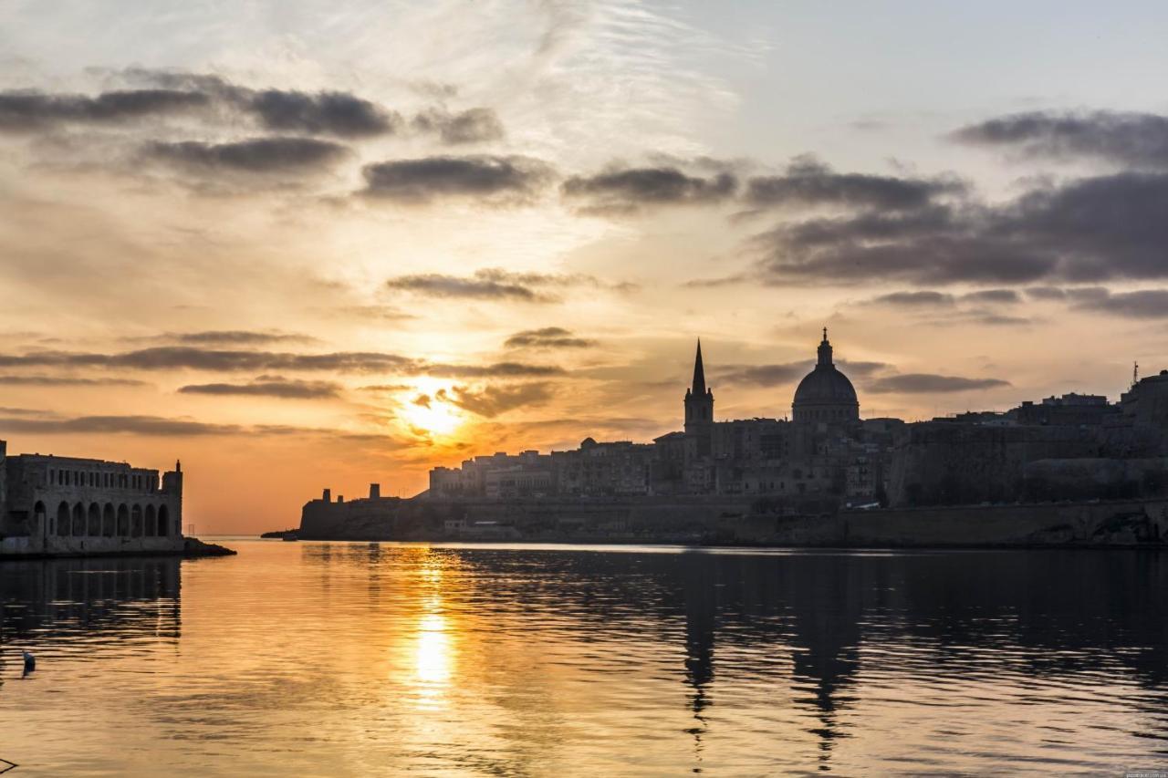 Spectacular Apartment Valletta And Harbour Views Sliema Exterior foto
