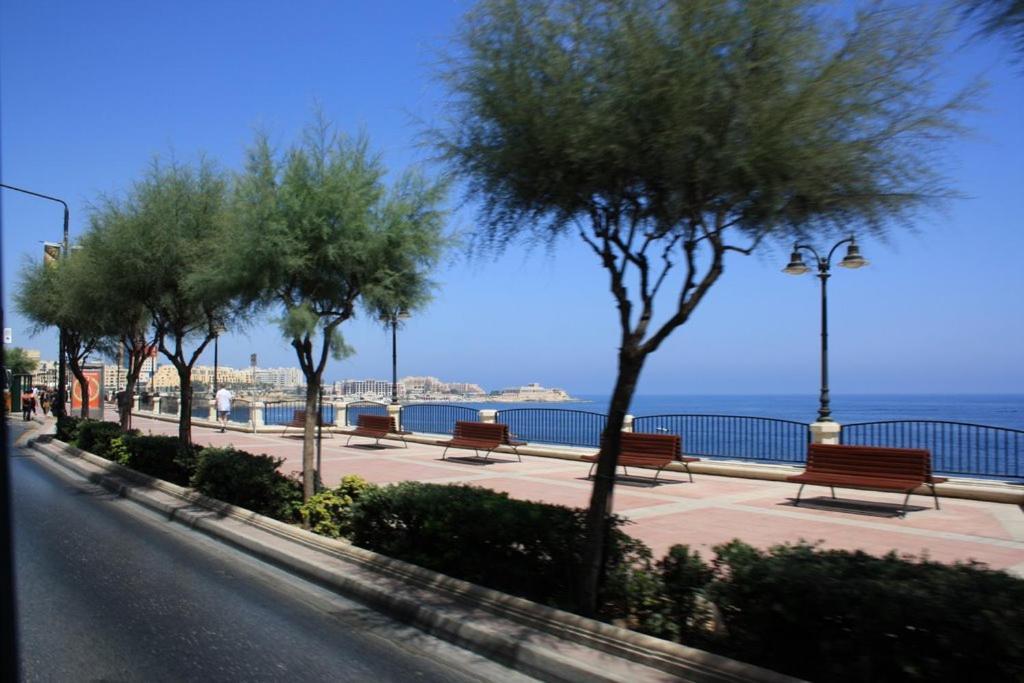 Spectacular Apartment Valletta And Harbour Views Sliema Exterior foto